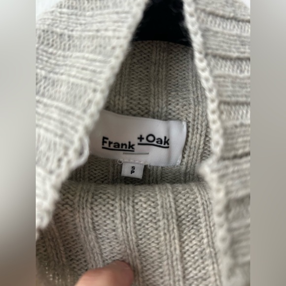 Frank + Oak grey
Wool blend  ribbed cropped oversized sweater - Picture 5 of 12